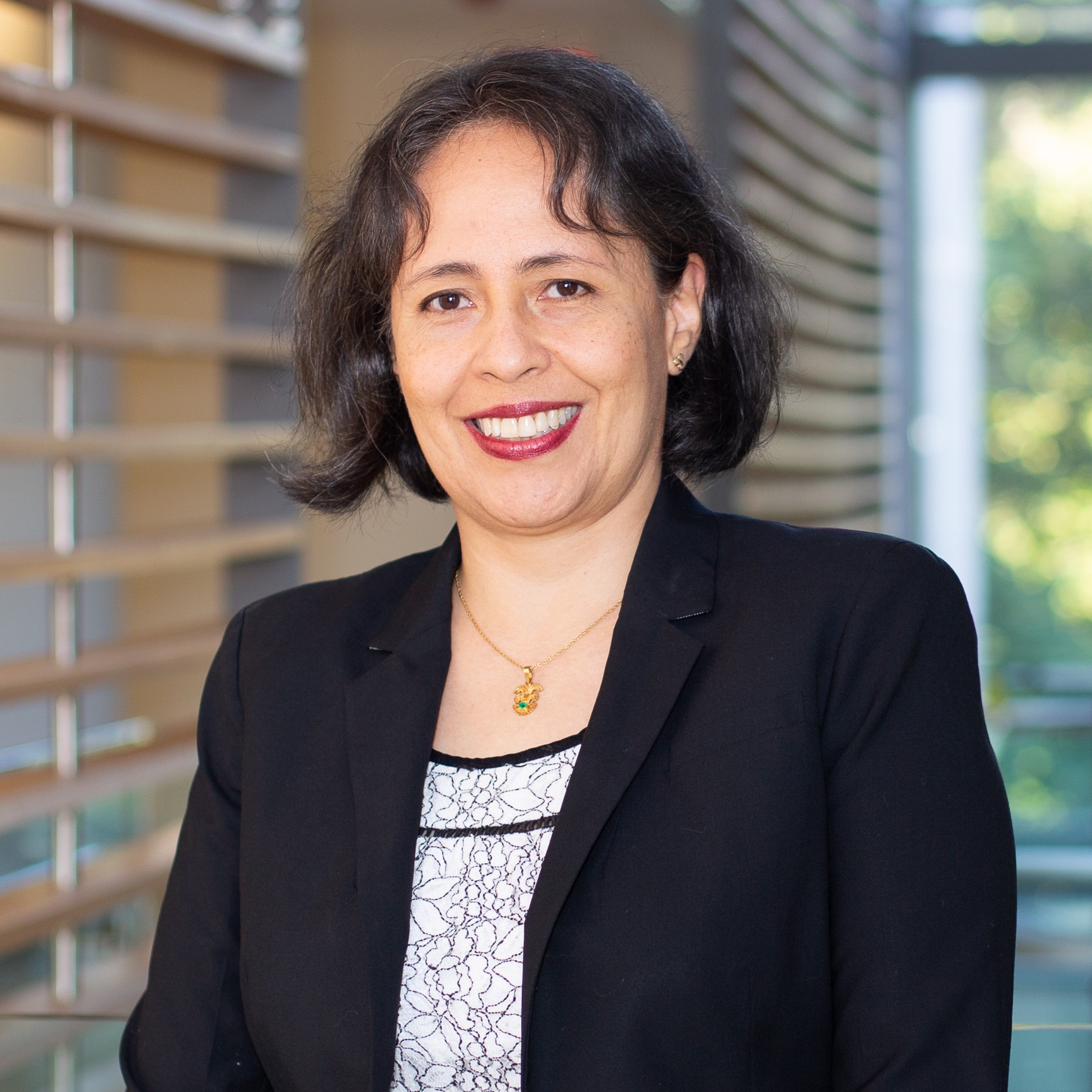 headshot of Dr. Pilar Camargo-Plazas